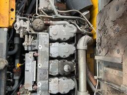 LIEBHERR A 900 C ZW Litronic / 18.866h / 2008