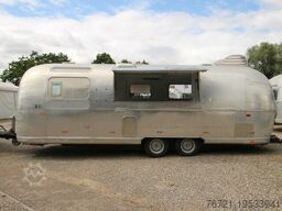 Airstream Land Yacht Overlander Catering + Foodtrailer