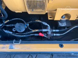CATERPILLAR DE110E3 Stromerzeuger / 100KVA / 2018 / 18.837h