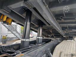 Mercedes-Benz Arocs 3246 Meiller Bordmatic links