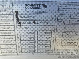 Schmitz Cargobull Semitrailer Curtainsider Mega