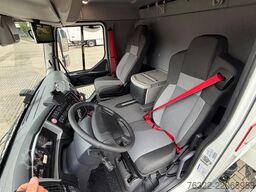 Renault D 12 MED P 4X2 240E6 RENTAL