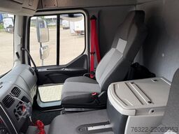 Renault D 12 MED P 4X2 240E6 RENTAL