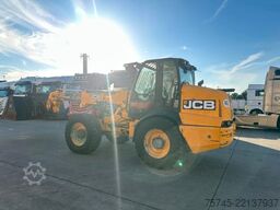 JCB TM 320 T4F * AGRI * Q-FIT * 40Km/h * VOLLGUMMI *