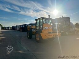 JCB TM 320 T4F * AGRI * Q-FIT * 40Km/h * VOLLGUMMI *