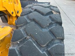 JCB TM 320 T4F * AGRI * Q-FIT * 40Km/h * VOLLGUMMI *