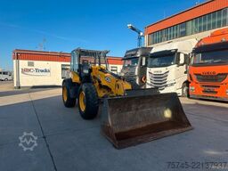 JCB TM 320 T4F * AGRI * Q-FIT * 40Km/h * VOLLGUMMI *