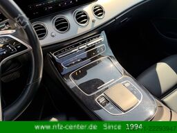 MERCEDES-BENZ E 300 de 4Matic T-Modell Burmester Pano Head-UP