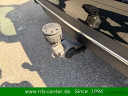MERCEDES-BENZ E 300 de 4Matic T-Modell Burmester Pano Head-UP