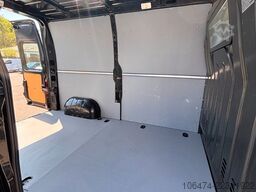 RENAULT Master III Kasten L2H2 HKa 3,3t # Navi # MWST.