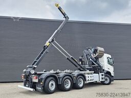 Volvo FMX 460 8x4*4 / HMF Z KRAAN + HYVA LIFT