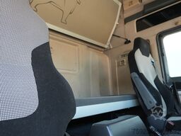 MAN TGX 26.460 6x2 tractor unit 632.200km