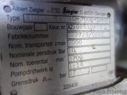 MAN 14.284 zieglerpump 2000liter watertank