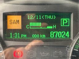 FUSO Canter 7C18 Pritsche + HIAB 066 Kran