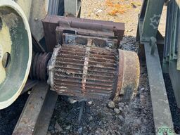 Ludwig Binder Linear quarry sieve.