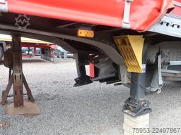 Schmitz Cargobull SCS 24 Liftachse Unfall