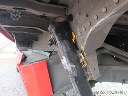Schmitz Cargobull SCS 24 Liftachse Unfall