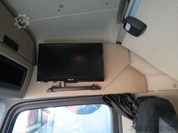 Mercedes-Benz Actros 3351 6x4 tractor unit