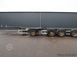 Nooteboom Breaker container transport trailer