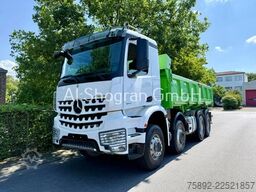 Mercedes-Benz Arocs 4151 8x4/ 2 x - Seiten Kipper Meiller/Euro6
