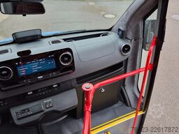 MERCEDES-BENZ Sprinter 517 Heckniederflur Vorlauffahrzeug