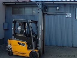 Jungheinrich EFG 320 Li-Ion 6.8m/ 2t/ 2020yy