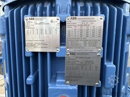 LEWA G3G Triplex export pump