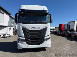 IVECO S-WAY AS440S58 T/FP mit ADR Intarder