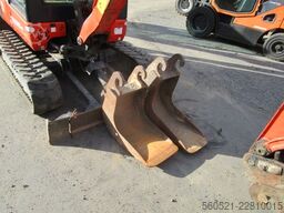 Kubota KX 019-4 mit hydraul. Schnellwechsler + 3 Löffel