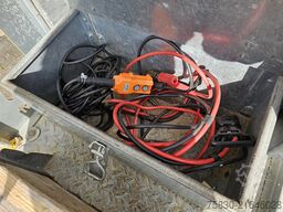 Iveco AD320S42 8x2 / WINCH / RETARDER