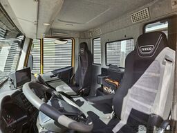 Iveco AD320S42 8x2 / WINCH / RETARDER