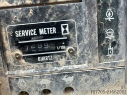 Fiat-Hitachi FH 300 T