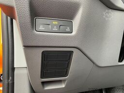 MAN TGE 3.180 Pritsche DOKA MR 7SITZE ACC LED DIFFSP