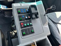 MERCEDES-BENZ Sprinter 519 / 4x4 / RTW / WAS / Trage