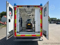 MERCEDES-BENZ Sprinter 519 / 4x4 / RTW / WAS / Trage