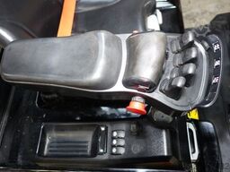 HYUNDAI 18BT-9U UVV 4,25m Hubh 1680kg Ladegerät