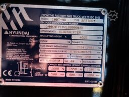 HYUNDAI 18BT-9U UVV 4,25m Hubh 1680kg Ladegerät