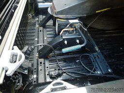 Nissan Navara mit Wohnauflieger Evergreen