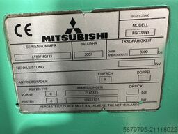 Mitsubishi FGC33NY | 3300kg | 4,42m | 1432h