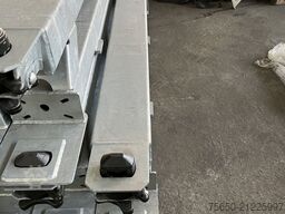 Müller Mitteltal Ausgleichsbock für Satteltieflader incl. Conatinerverschlüssen