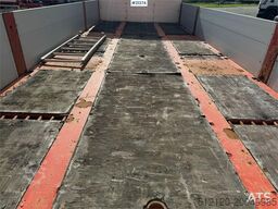 Istrail 2-axle flatbed trailer