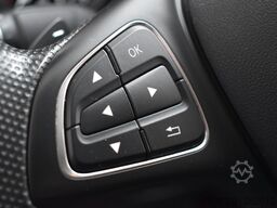 MERCEDES-BENZ Vito Kasten 116 CDI 4x4 lang Autom. Navi PDC