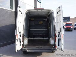 VW Crafter 2.0 TDI 140PK L3H3 - Airco - Radio - Cr...