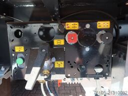 Wielton 3 Asser. Gesloten met Dhollandia klep 2500 kg L...