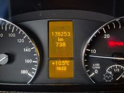 Mercedes-Benz SPRINTER 516 CDI