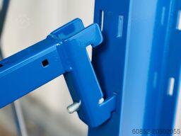 ca. 3,15 lfm. Kragarmregal mit Fachböden H: 250cm 140 kg/Arm META Multistrong