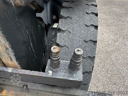 Toyota 06-8FD25F - 1423 Stunden !!!