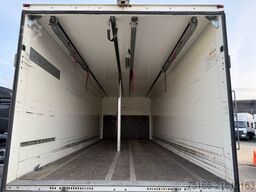 MERCEDES-BENZ ACTROS 1830 L Koffer 7 m LBW 2.000 kg*LASI VDI