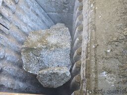 Powerscreen Premiertrak 400 jaw crusher