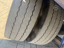  Wiese 3-Achs Stufensattel Auflieger mit Rampe25T